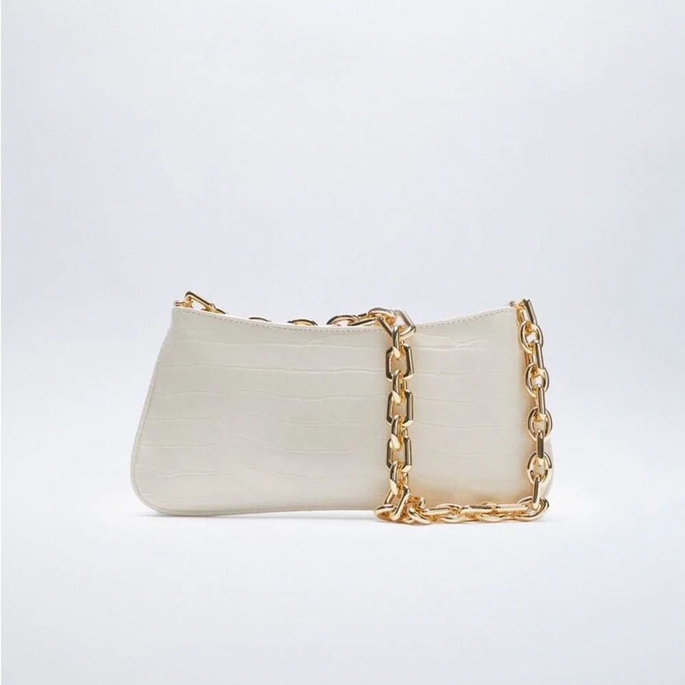 Zara CHAIN STRAP ANIMAL EMBOSSED SHOULDER BAG ivory - Picture 2 of 9